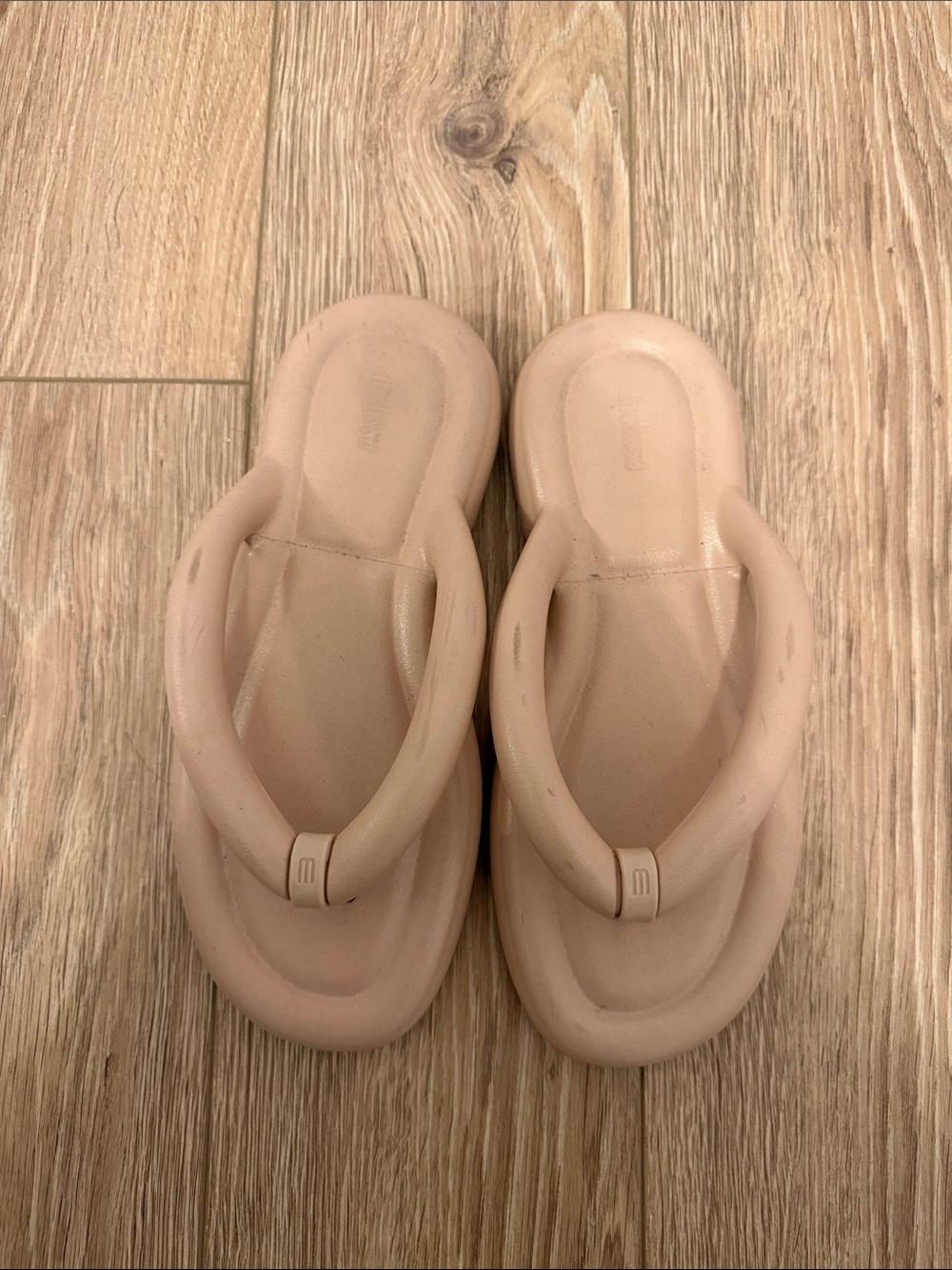 Women’s Melissa Padded Thong Sandals in Blush Pink